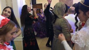 Маменька - Мы поедем в ту деревню девушку засватаем - Цыганская песня