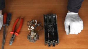 Сколько меди и серебра в Советских автоматах (автоматических выключателях)