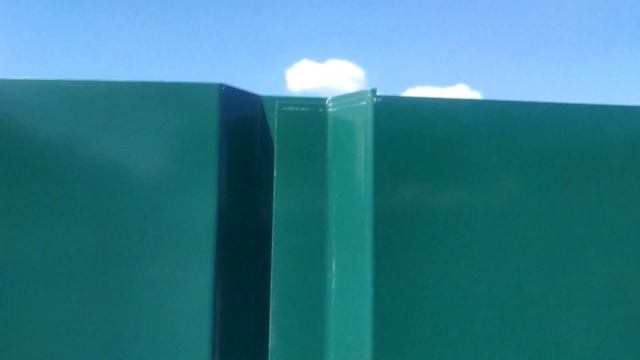 Стройка дома - 109. Забор из профнастила. Шлакоблок, перила и профнастил. Часть 2. Финиш смотреть онлайн