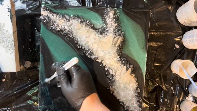 Dark Ivy | Geode Inspired Canvas | Epoxy Resin & Crystal Quartz смотреть онлайн