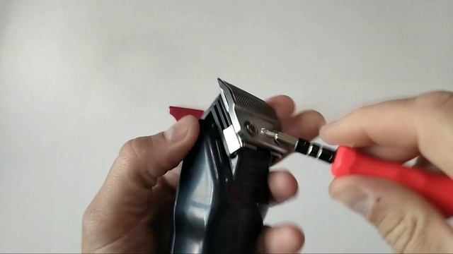 PRO MOZER-9819, регулировка и смазка ножей. смотреть онлайн