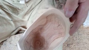 Изготовление братины и разделочных досок из берёзы.