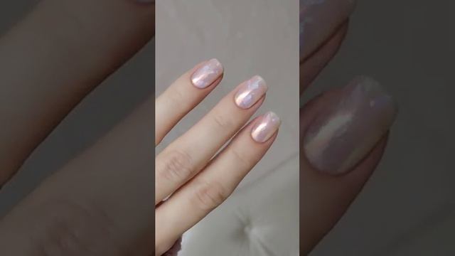 Мега сияющий маникюр обычным лаком #katevisage #обычныйлак #маникюробычнымлаком #маникюр смотреть онлайн