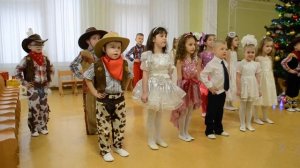 Песня про Новый год  Новогодний утренник в старшей группе