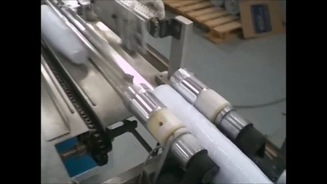 автоматическая машина для упаковки пластиковых одноразовых стаканчиков FX560