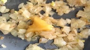 Запеченный козий сыр