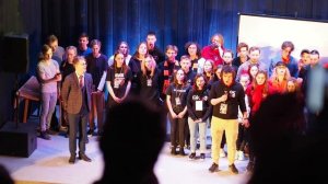 Исполнение гимна физфака МГУ на гостевом концерте // День Физика 2022