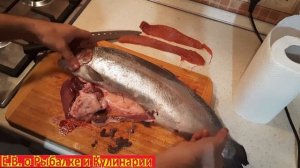КАК ВЫБРАТЬ ФОРЕЛЬ С ИКРОЙ 100% КАК КУПИТЬ КРАСНУЮ РЫБУ С ИКРОЙ. Стоит ли покупать форель с икрой.