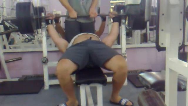 Жим лежа 200 кг. х 1 Наумов Александр 20.09.10 смотреть онлайн