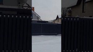 Навес с плоской крышей спокойно выдерживает нагрузку 14-15 тонн снега #производствонавесов