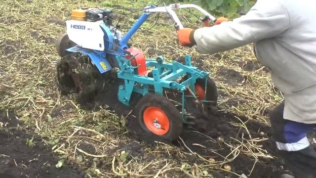 Картофелекопалка ККМ-1 по очень сырой земле