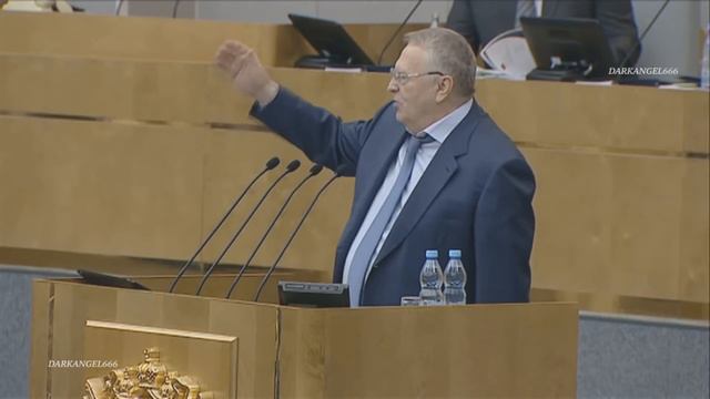 Жириновский спел в Гос.Думе песню "Батя в здании" смотреть онлайн