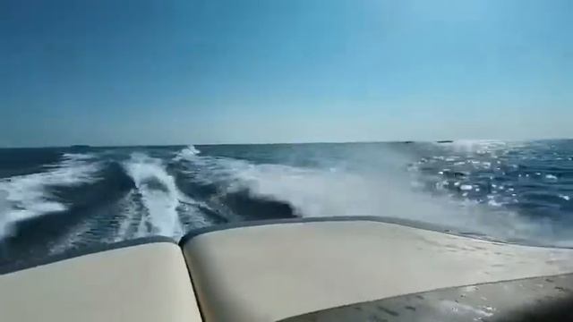 Аренда катера в Сочи для водных лыж, плюшек, вейкборда смотреть онлайн