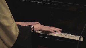 Beegie Adair Trio - Autumn Leaves