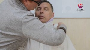 Учебный фильм: "Наложение шины на шею".