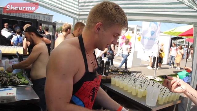 Что делать если у тебя встал в общественном транспорте? смотреть онлайн