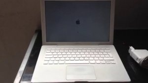 MacBook a1181