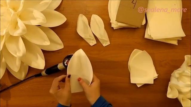 Бесплатный МК Светильник- Георгин из изолона смотреть онлайн