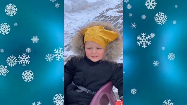 Сын Регины и Влада Топалова соорудил импровизированный головной убор надев на голову трусы смотреть онлайн