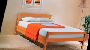 Как поставить кровать в комнате