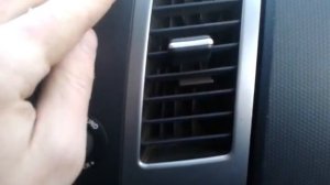 Видео: Настройка воздушных дефлекторов обдува в Mitsubishi Outlander XL