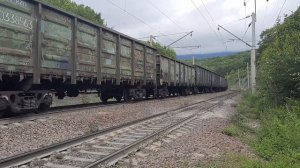 Электровозы 3ЭС5К-1172 с грузовым поездом и толкач 4ЭС5К-004 "Ермак" в хвосте.