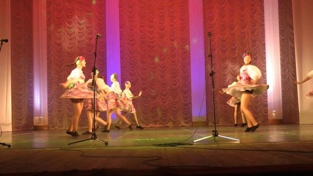"РУССКИЙ ТАНЕЦ" АНСАМБЛЬ ЭСТРАДНОГО ТАНЦА "КАПРИЗ"