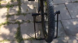 Подставка под заднее колесо велосипеда Hongsen Bikes.