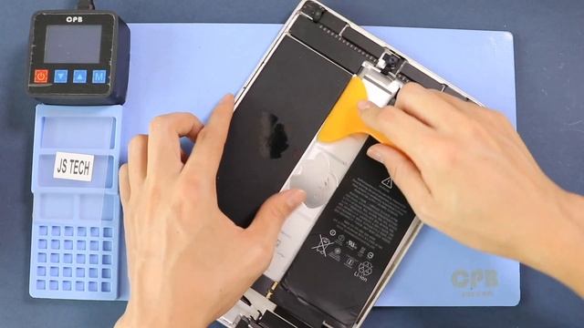 iPad Pro 10.5 Battery Replacement 2017 смотреть онлайн