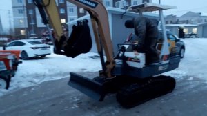 Японский мини-экскаватор YANMAR B27 Видео