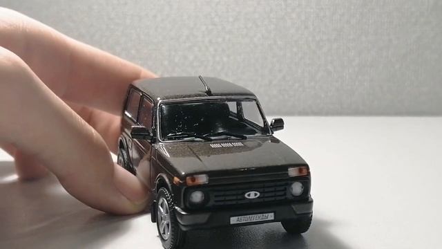 Автолегенды Новая эпоха на дорогах России/Нива 4×4 Урбан/выпуск 10/1:43