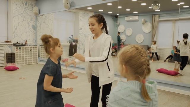 Территория танца. Под танцующей звездой. Соколова Полина и Сорокина Ульяна смотреть онлайн