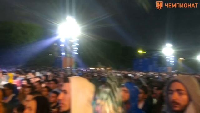 Как французы громили метро после победы над исландцами смотреть онлайн