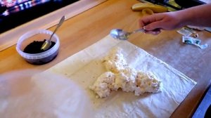 Рулет из лаваша с творогом и ягодами, пять минут и вкусняшка к чаю готова