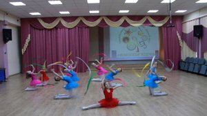 Хореографический коллектив "Вдохновение", старшая группа. Танец с лентами