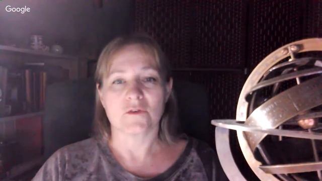 "Наблюдая за Луной (Когда лучше покупать)" смотреть онлайн