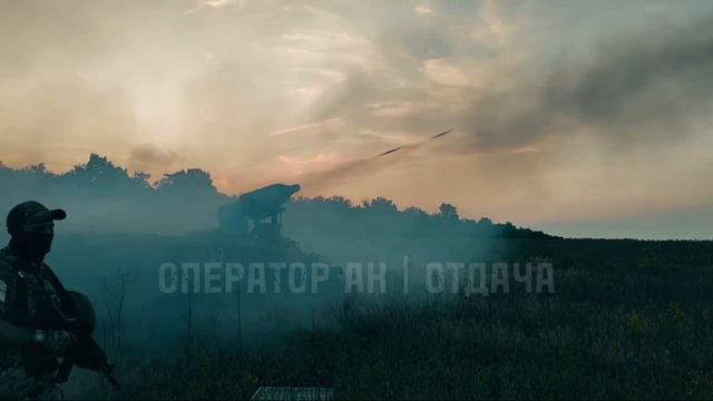 Наша Мотолыга с вертолетным блоком НАРов ведет огонь по противнику в Херсонской области