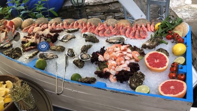 Выездной устричный бар смотреть онлайн