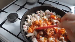 Сочный и мягкий гуляш из свинины. #гуляш #гуляшизсвинины #ужин #обед