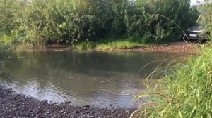 Бюджетный Китаец...Задний привод Lifan MyWay.( Переезжаю реку вброд)