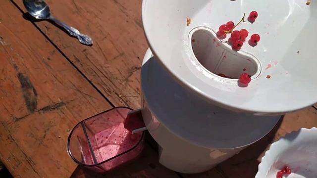 Желе из красной смородины через соковыжималку