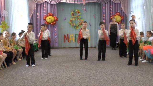 Утренник "8 Марта”. Танец мальчиков. Старшая группа детсада № 160 г. Одесса 2016