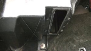 Замена салонного фильтра на Land Rover Freelander 1