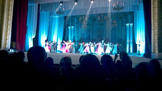 Венский Бал в Бишкеке смотреть онлайн