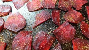 Свекольные чипсы закусочные