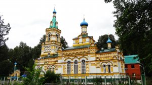 Россия. Пермь. Церковь Успения Божьей матери.