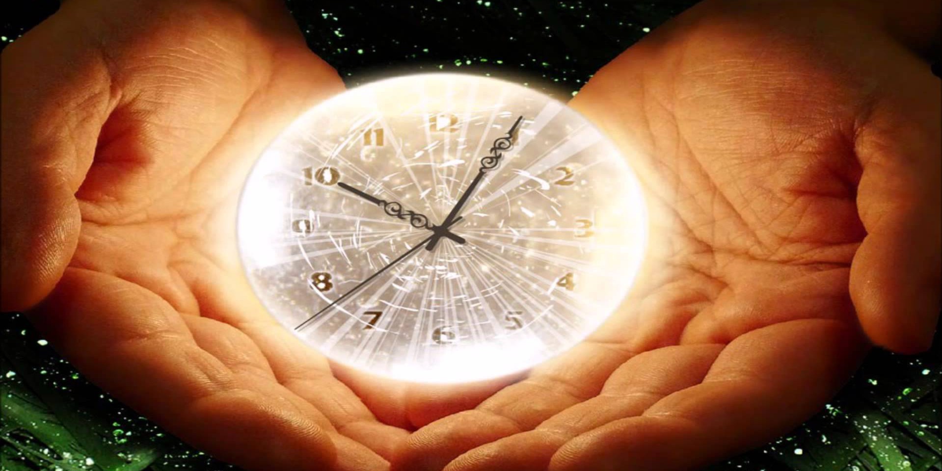 Центральный лет жизни. Часы жизни. Магические часы. Фото на тему время. Часы нашей жизни.