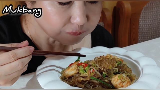 REAL MUKBANG ✅ДА, ТАКОЕ И ЕСТЬ НЕ СТЫДНО КАЖДЫЙ ДЕНЬ! 😉СТЕКЛЯННАЯ ЛАПША "ЧАПЧХЕ" + МУКБАНГ