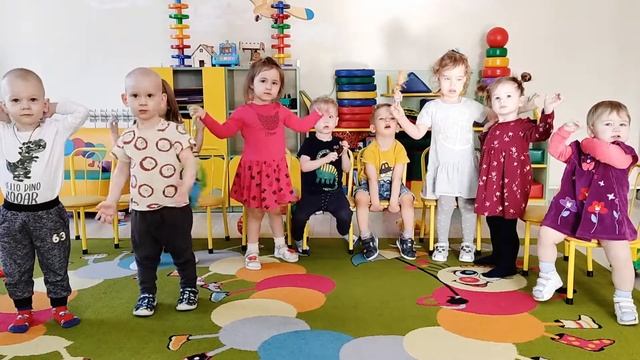 Молодёжная (младшая группа). Лепка "ягодки для снегиря" смотреть онлайн