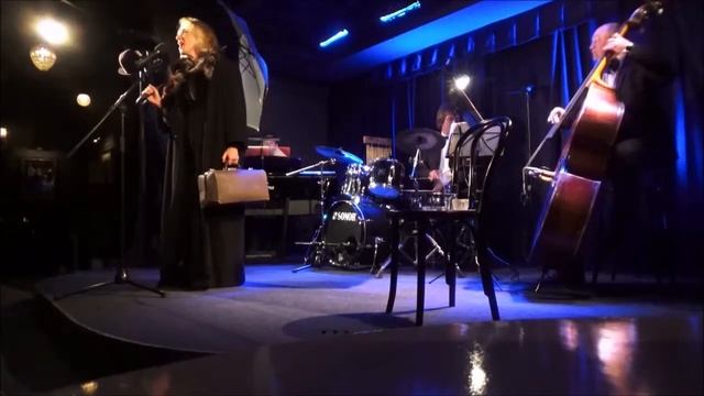 ЮЛИЯ РУТБЕРГ - "ВСЯ ЭТА СУЕТА" - "КУДА ТЫ СКАЧЕШЬ, МАЛЬЧИК?" - Арт - Кафе театра Вахтангова,
